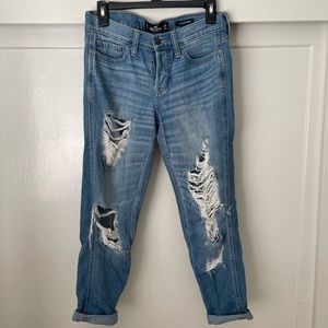 Hollister 1R low rise boyfriend jeans